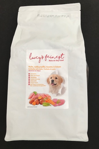 Lucy`s Feinest Puppy Huhn mit Süßkartoffel, Karotte u. Erbsen 2 kg