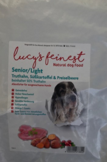 Lucy`s feinest Senior/Light Truthahn mit Süßkartoffel und Cranberry 12 kg getreidefrei